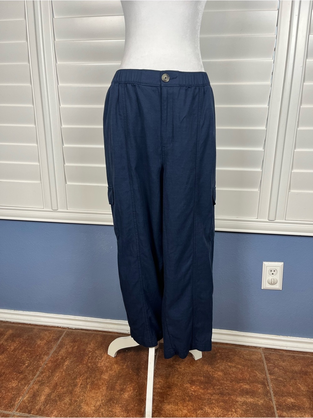 Wonderly Women’s Navy Lyocell Blend Striaght leg Cargo Pants Pull-On Waist XL